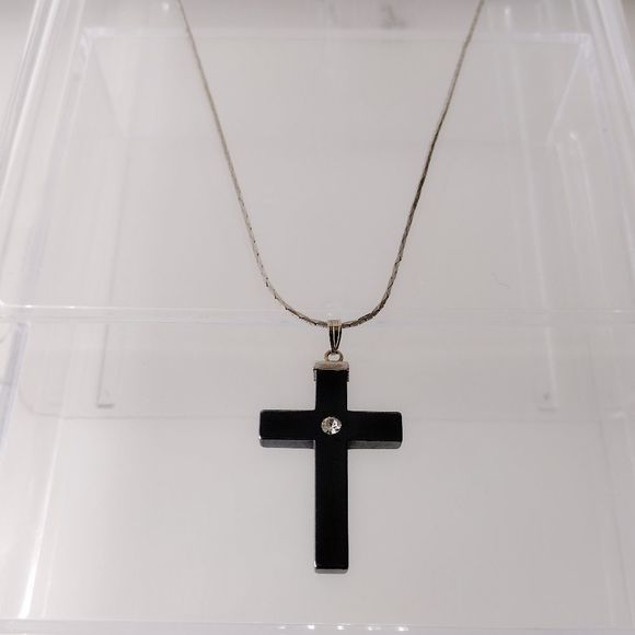 Vintage Hemitite Cross Pendant Necklace - Picture 2 of 3